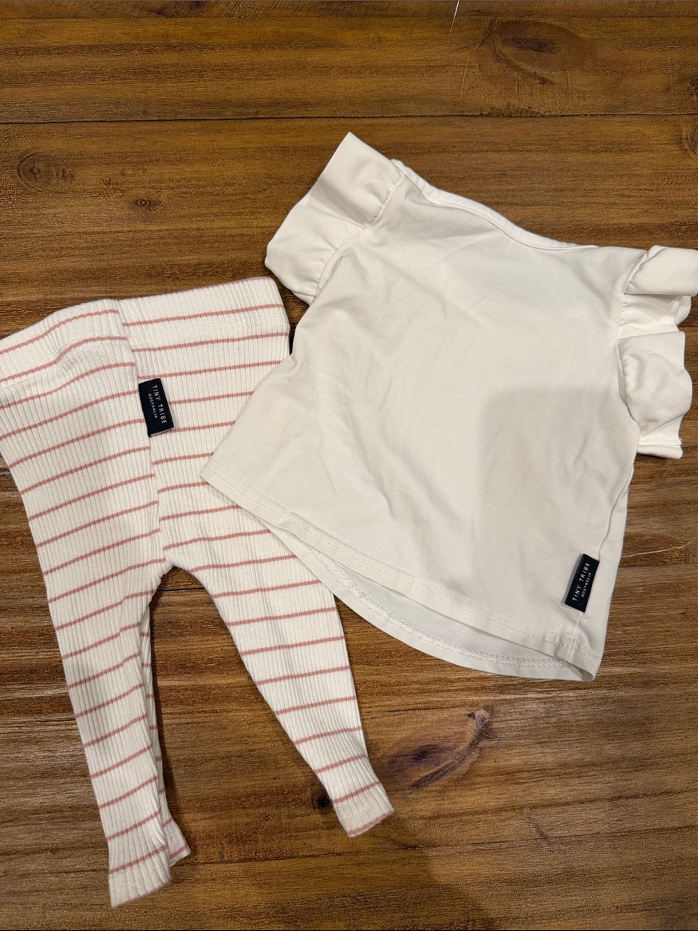 Tiny Tribe 6-9M “Ciao Ciao” Ruffle Sleeve Top with Striped Leggings Set - Picture 3 of 3